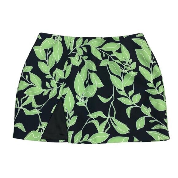 WHITE FOX Love Charm High Waisted Leaf Print Mini Skirt Sz Small - Picture 2 of 4